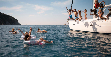 Explore watersports and dive into the waves of the Persian sea